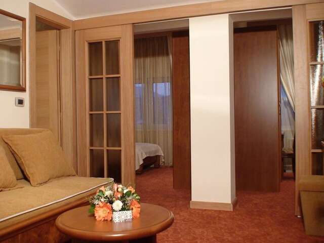 Отель Hotel BaMBiS Подгорица-26